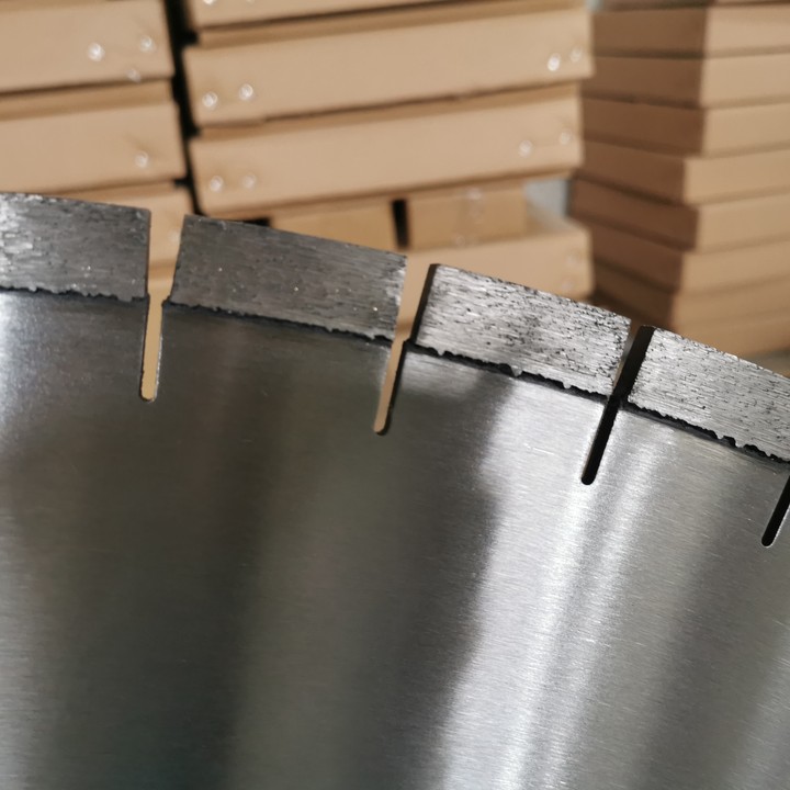 Hojas de sierra de diamante soldadas con láser de 40 pulgadas y 1000 mm para corte de lechos de hormigón de núcleo hueco